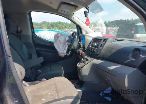 2015 Nissan Nv200 S из США, поврежденный, VIN 3N6CM0KN3FK734902